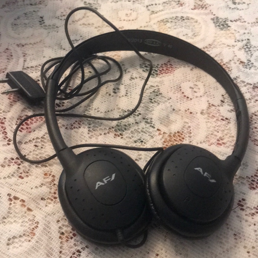 AF EAR PHONES NEW